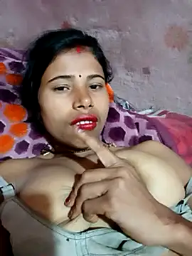 Snapshot of Miss_triha chatting on 02.19.25 Miss triha online show from 02.19.25