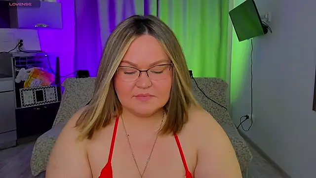 Snapshot of Vivien__wet chatting on 03.03.25 Vivien wet online show from 03.03.25