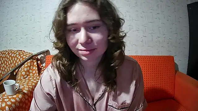 girliemilk online show from 11.26.25