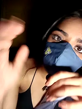 RAYI 01 online show from 03.22.25