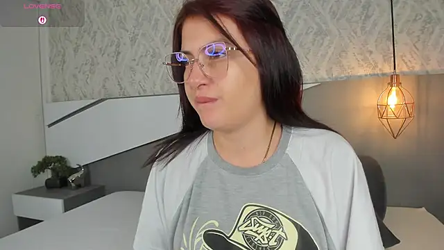 Snapshot of Miile_Evans chatting on 03.06.25 Miile Evans online show from 03.06.25