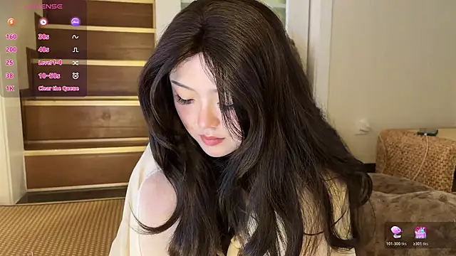 Snapshot of nanaliu6 chatting on 11.15.25 nanaliu6 online show from 11.15.25