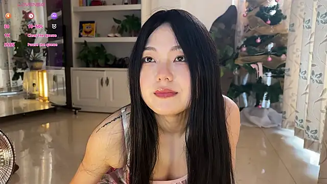 Snapshot of nanaliu6 chatting on 12.18.25 nanaliu6 online show from 12.18.25