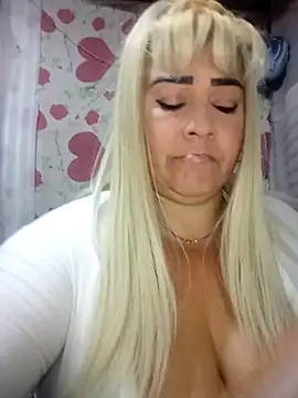 Snapshot of BonniAdams chatting on 03.15.26 BonniAdams online show from 03.15.26