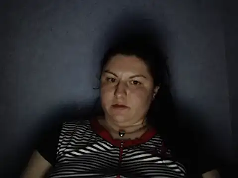 KiraSwee online show from 09.26.25