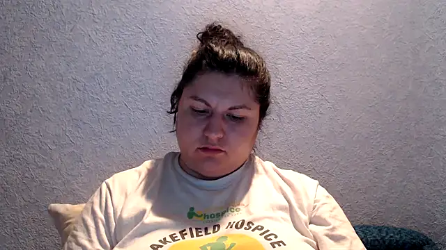 KiraSwee online show from 11.16.25