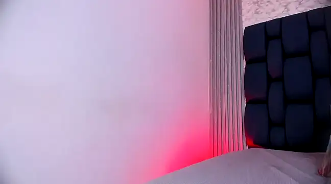 Snapshot of Ashlyaurora chatting on 02.28.25 Ashlyaurora online show from 02.28.25