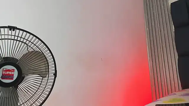 Snapshot of Ashlyaurora chatting on 11.06.25 Ashlyaurora online show from 11.06.25