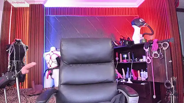 XiaQueen online show from 02.27.26