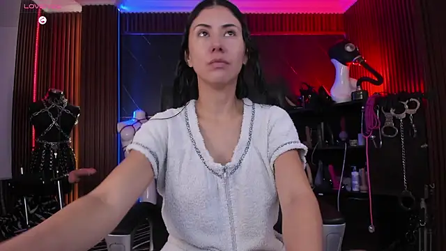 XiaQueen online show from 03.05.26