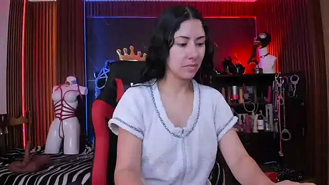 XiaQueen online show from 07.27.26