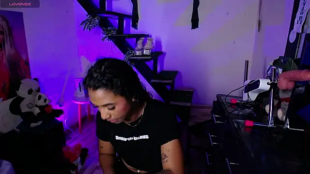 Snapshot of Alissemasiel chatting on 03.17.26 Alissemasiel online show from 03.17.26