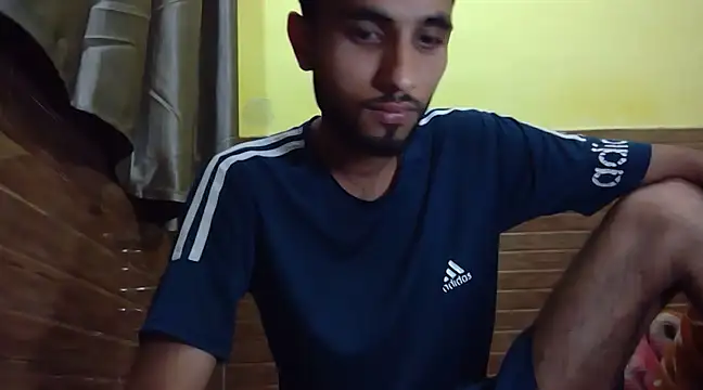 Queen Couple online show from 02.18.25