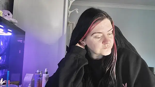 AureliaXOX online show from 01.19.26