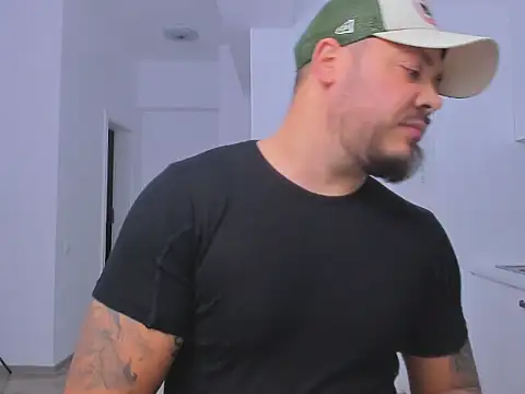 ZackMasterss online show from 11.13.25