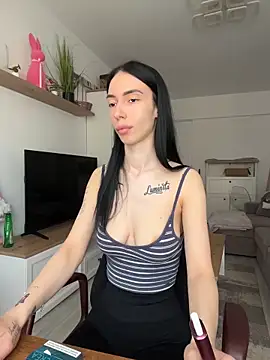 Celine Roxelle online show from 04.25.26