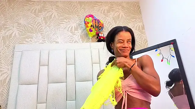 dafnnelewis online show from 02.04.26