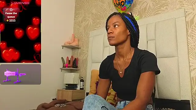dafnnelewis online show from 06.08.26