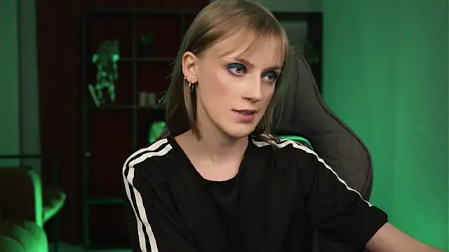 KiraMontoya online show from 01.18.26