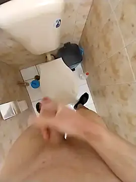 Snapshot of Good_boy000 chatting on 02.17.25 Good boy000 online show from 02.17.25