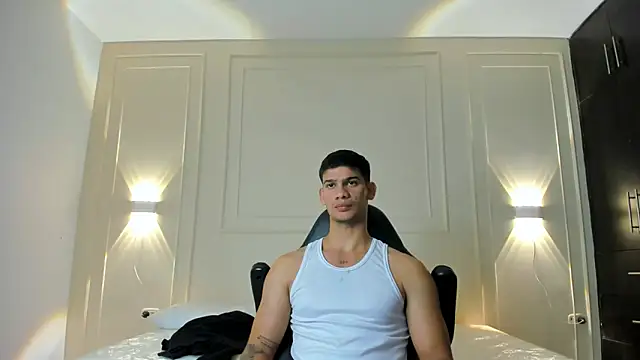 Snapshot of ANDRES_STUD chatting on 06.23.26 ANDRES STUD online show from 06.23.26