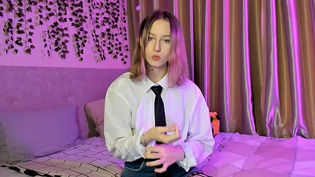 Snapshot of margorazentals chatting on 03.06.25 margorazentals online show from 03.06.25