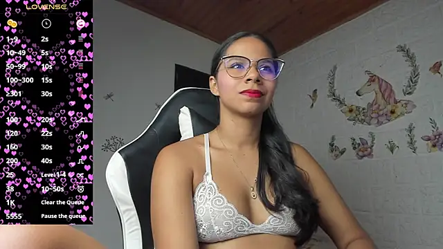 Snapshot of alisson_hoffman05 chatting on 06.24.26 alisson hoffman05 online show from 06.24.26