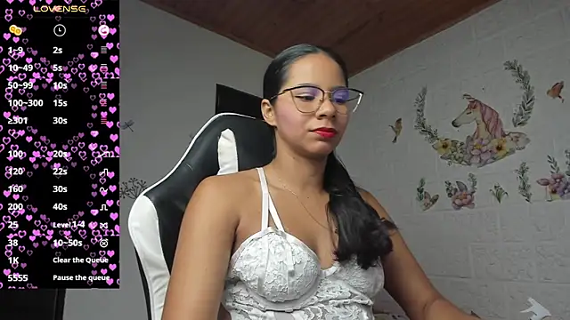 Snapshot of alisson_hoffman05 chatting on 07.07.26 alisson hoffman05 online show from 07.07.26
