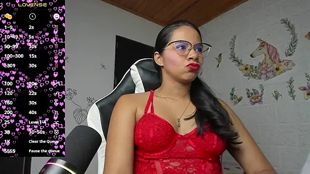 Snapshot of alisson_hoffman05 chatting on 07.23.26 alisson hoffman05 online show from 07.23.26