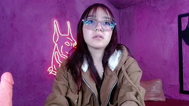 Snapshot of Sunshinegirl__ chatting on 02.11.25 Sunshinegirl online show from 02.11.25