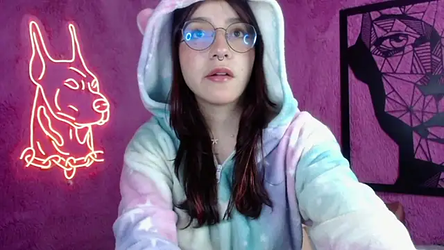 Snapshot of Sunshinegirl__ chatting on 03.06.25 Sunshinegirl online show from 03.06.25