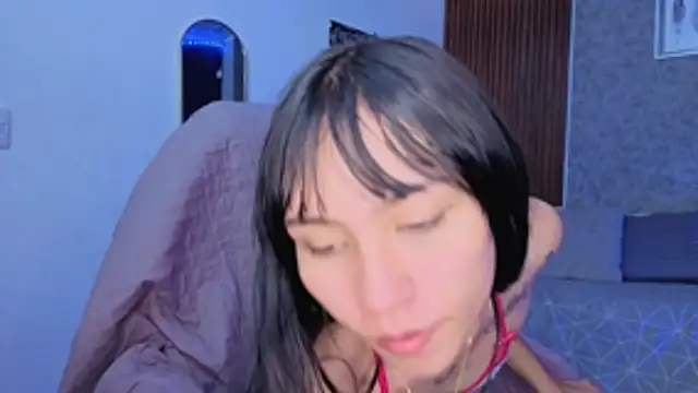 Miaa Lee7 online show from 04.22.26