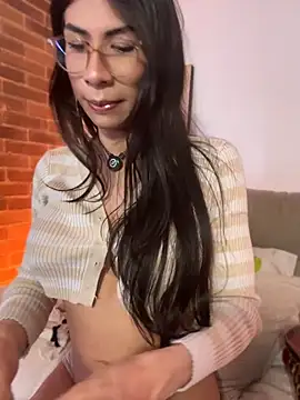 Snapshot of Amby_ambar chatting on 05.25.26 Amby ambar online show from 05.25.26