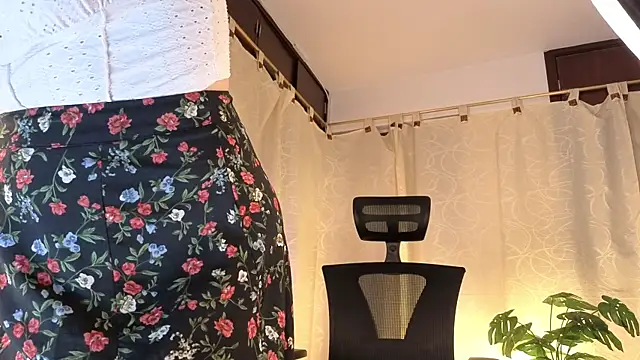 sophia dumont online show from 08.03.26