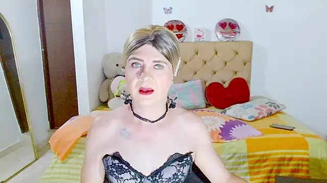 Snapshot of Dolldirtyxxx chatting on 07.31.26 Dolldirtyxxx online show from 07.31.26