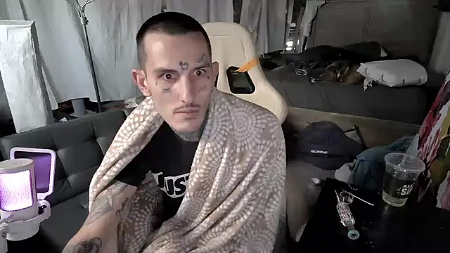 Snapshot of BadJewfucks chatting on 01.11.26 BadJewfucks online show from 01.11.26