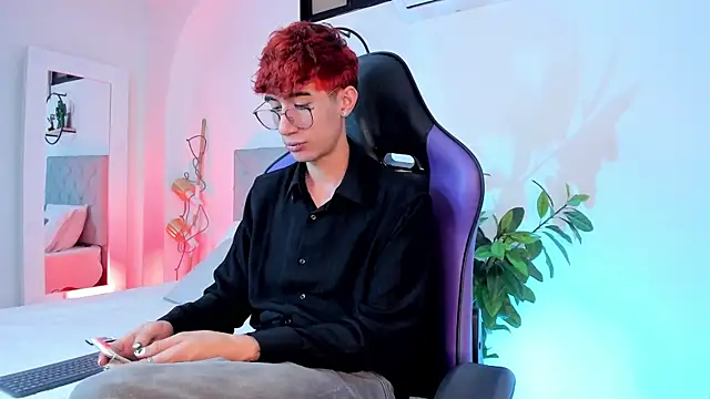 NovaaWheler online show from 03.03.25