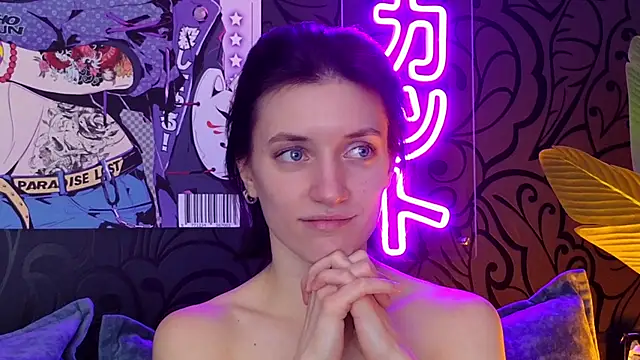 roxy riot  online show from 03.02.25