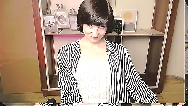  AngeliaFlow  online show from 05.08.26