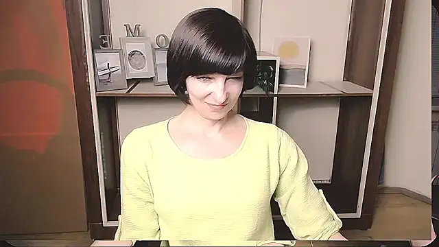 Snapshot of _AngeliaFlow_ chatting on 05.09.26 AngeliaFlow online show from 05.09.26