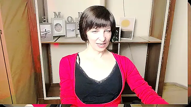 Snapshot of _AngeliaFlow_ chatting on 06.10.26 AngeliaFlow online show from 06.10.26