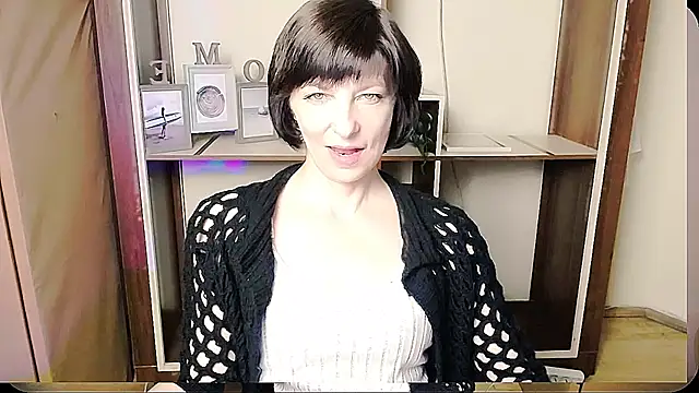 Snapshot of _AngeliaFlow_ chatting on 06.12.26 AngeliaFlow online show from 06.12.26