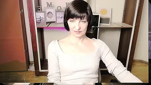 Snapshot of _AngeliaFlow_ chatting on 06.15.26 AngeliaFlow online show from 06.15.26