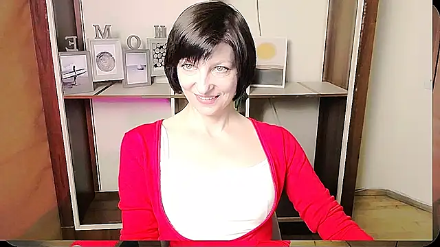 Snapshot of _AngeliaFlow_ chatting on 06.18.26 AngeliaFlow online show from 06.18.26