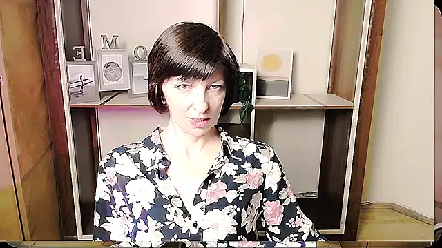 Snapshot of _AngeliaFlow_ chatting on 06.19.26 AngeliaFlow online show from 06.19.26