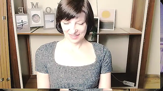 Snapshot of _AngeliaFlow_ chatting on 06.23.26 AngeliaFlow online show from 06.23.26