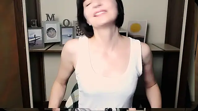  AngeliaFlow  online show from 08.05.26