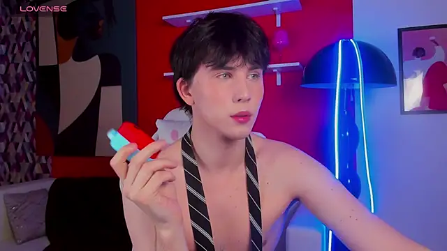 AdrianoAubert online show from 12.04.25