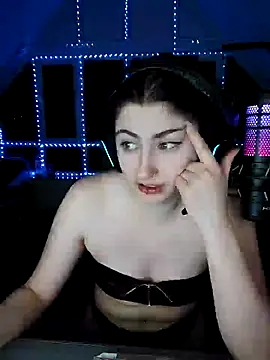 Gamergirl-Linela online show from 02.07.25