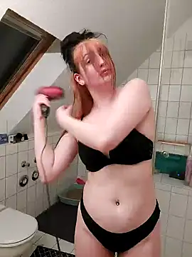 Gamergirl-Linela online show from 02.14.25